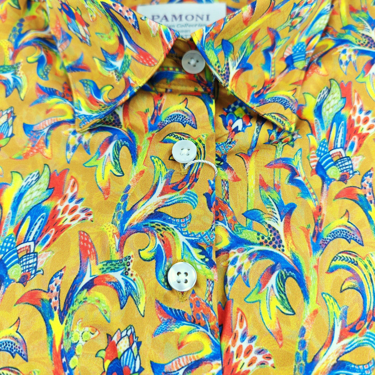 Golden Floral Breeze Women's Fitted Shirt - Image 3