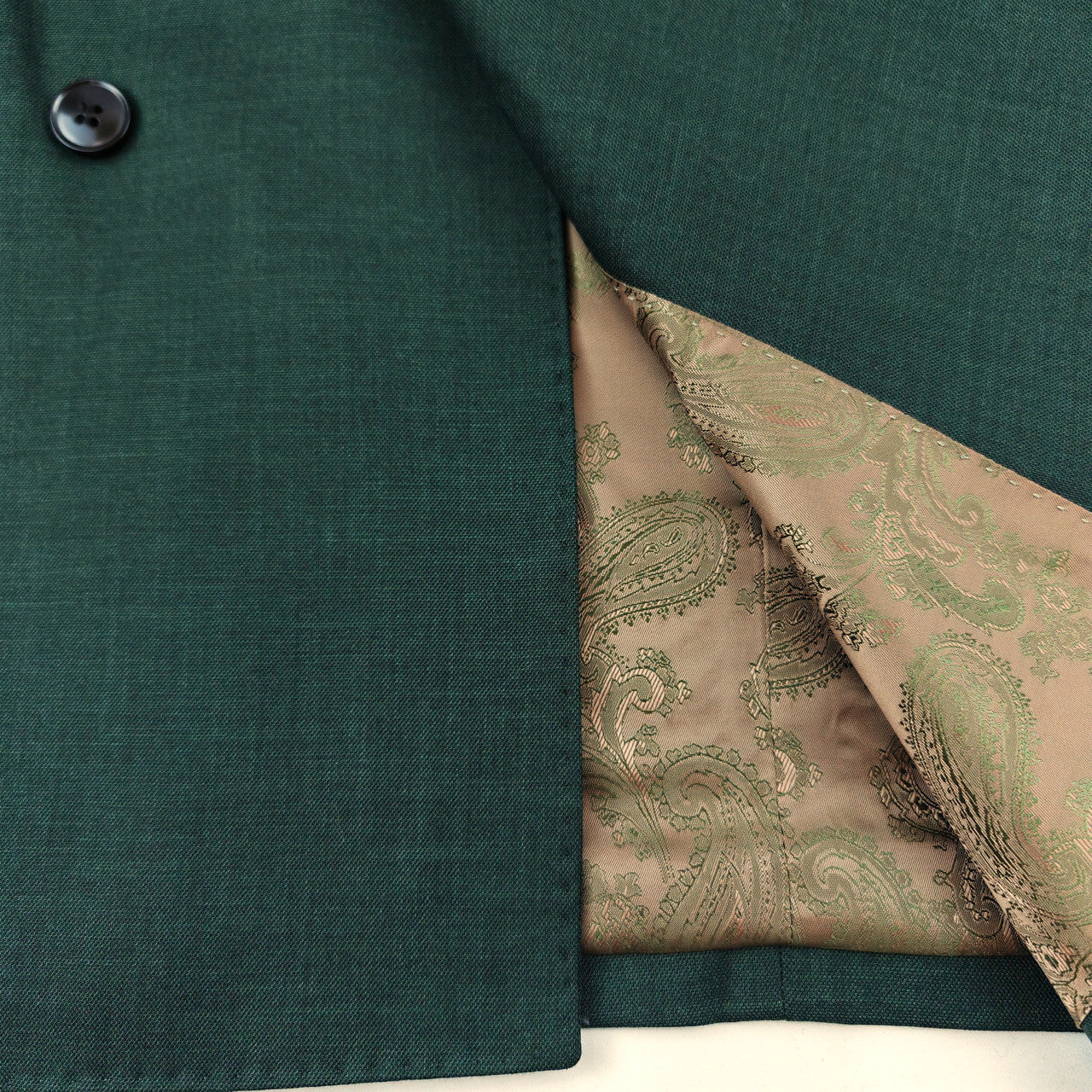 Green Double-Breasted Suit - Image 5